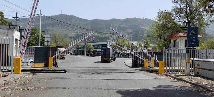 鼎天国际 23853fe524f1ca5b286e955b932855aa